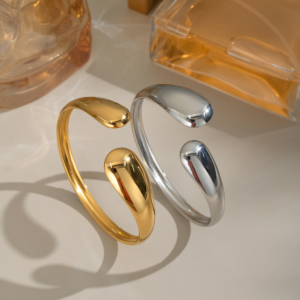 Minimalist Geometric Stainless Steel Bangle – Gold & Silver